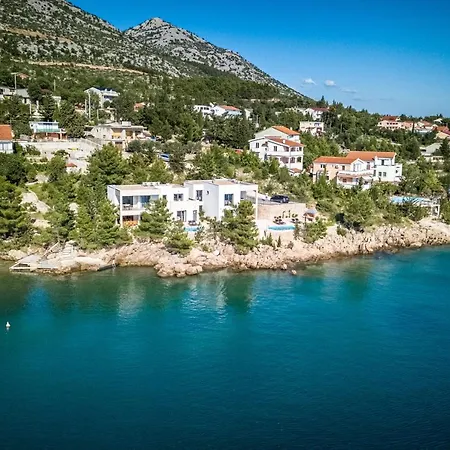 Neptune & Poseidon * 스타리그라드 파클레니차